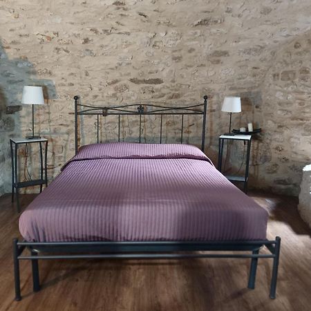 Stone House Apartment Veroli Exterior photo
